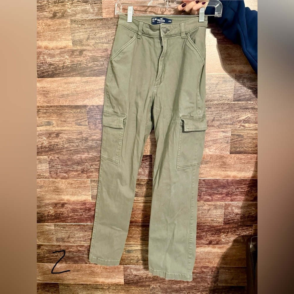 Hollister, Ultra High-Rise Dad Pant, Size 0S/00S/24S, Army Green Cargo 
#0002